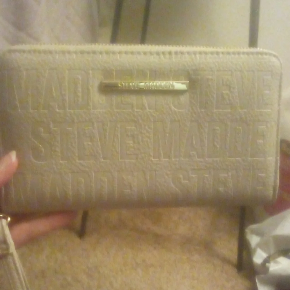 Steve Madden Tan Wristlet